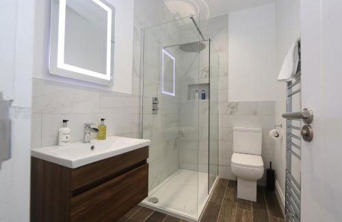 Dollar Apartments-39 Bridge Street - Photo 42