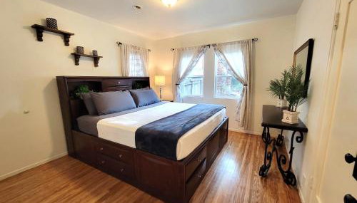 Perfectly located Pico Robertson ground floor 3 bedroom apartment Walk to restaurants WIFI TV Game Console Parking 5 minutes to Rodeo Drive - Foto 2
