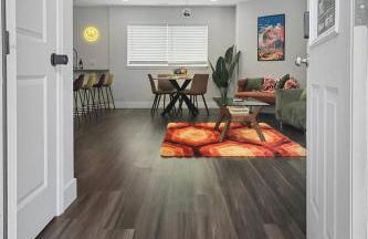 Groovy Getaway king suites, sleeps 8, dogs ok - Foto 13