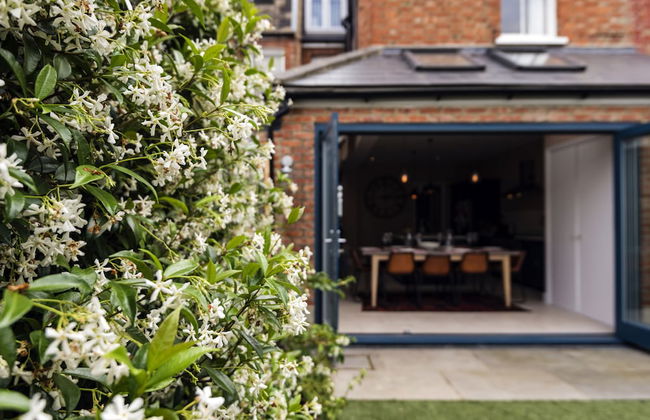 Spectacular Shepherds Bush Home Close to Westfield - Photo 35