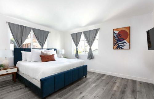 Modern 3BR Apt with Parking in Glendale - Foto 16