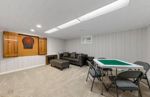 Northside FAMLYNEST Lincoln Sq 4BR 2BA 2P Rare find - Photo 19