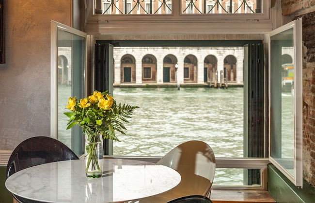 Locanda Leon Bianco on the Grand Canal - Photo 37