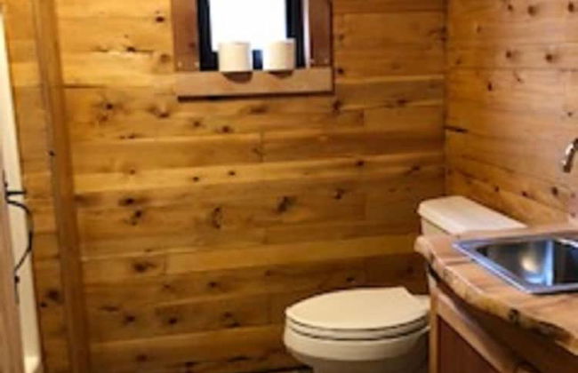 Riverbay Adventure Inn - Photo 24