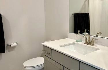 Great Location Sleeps 8 with 5 Beds and 3 Baths - Foto 21