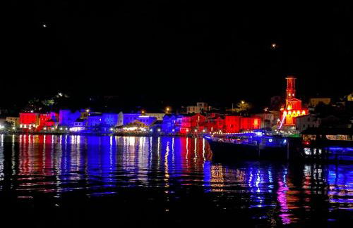 CLUA Holiday House - Photo 6