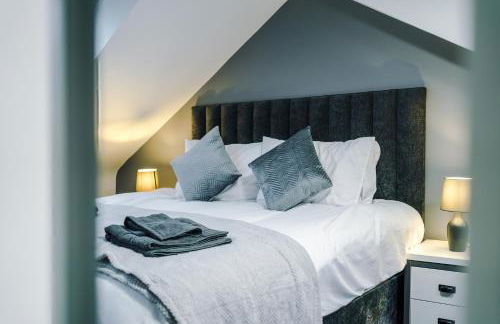 3BR Elegant House in Leeds Sleeps 6 Parking - Foto 34