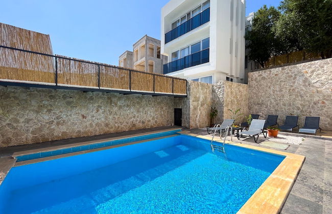 Villa With Private Pool Garden - All Rooms w AC - Foto 17