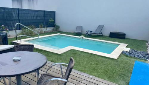 Agréable et lumineuse maison t4 air conditionné piscine jacuzzi parking - Foto 3