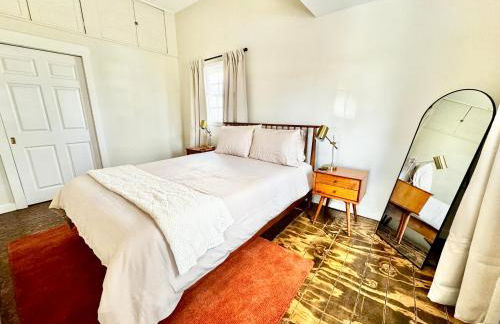 Trojan Hideaway on First Street - Foto 8