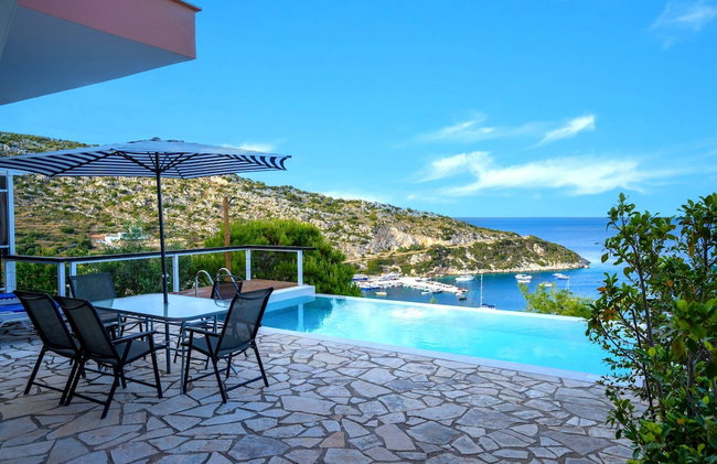 Coastal Paradise Found - Komis' Private Pool Retreat - Foto 1