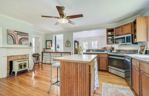 Historic and Charming Pittsboro Home with Fireplaces - Photo 9