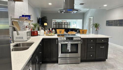 Newly Renovated Villa with Hot Tub - Foto 5