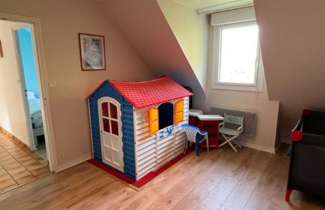 Pleasant Holiday Home With Garden - Foto 9