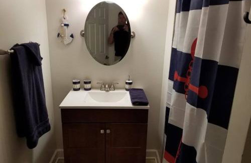 Chain O Lakes Nautical 4Bed 3Bath Waterfront with Bonus Room, Large Deck and Hot Tub - Foto 42