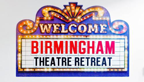 Theatre Retreat 2 Bedroom Loft - 1 Blk from Theatres - Foto 5