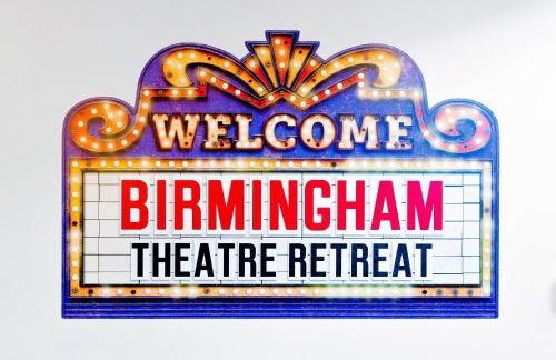 Theatre Retreat 2 Bedroom Loft - 1 Blk from Theatres - Foto 5