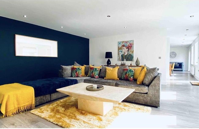 Exclusive 4-bed House 10 Minutes From Newcastle - Photo 10