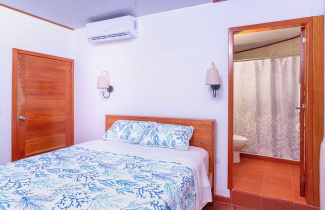 Galapagos and Beyond - Photo 6