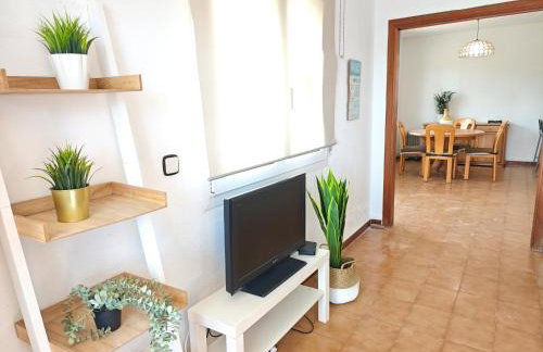 LITORAL COSTA DORADA - VILLA LAURA II Only families - Foto 5