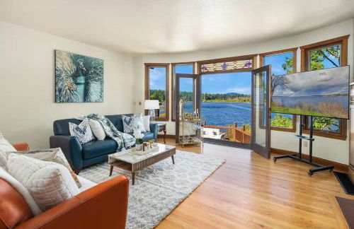 European White Castle on Lake Desire Private Dock - Foto 4