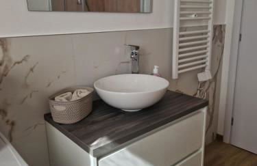 Casa Vacanze La Favola Rosa sul Lago di Varese - Foto 14