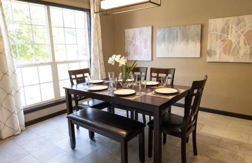 Your Family’s Home Away from Home w/ No Extra Fees - Foto 32