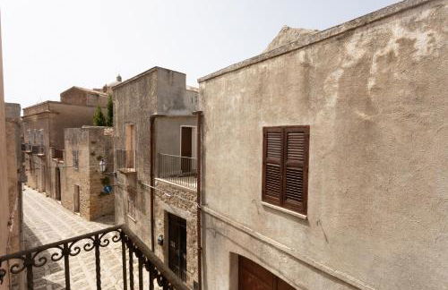 Erice Lovely Apt with Terrace and Stunning View - Foto 30