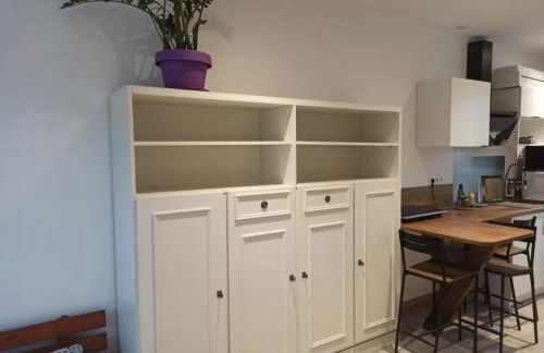 Studio au calme rénové 2023 avec garage - Foto 4