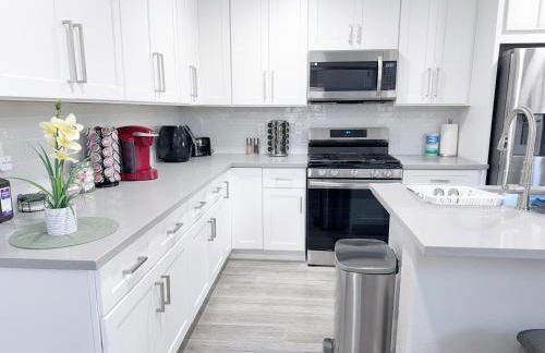 Newly Remodeled Pool Villa 3BD 3BA By Summerlin - Foto 17