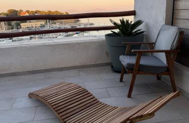 T2 vue sur le port jacuzzi terrasse et parking - Foto 2