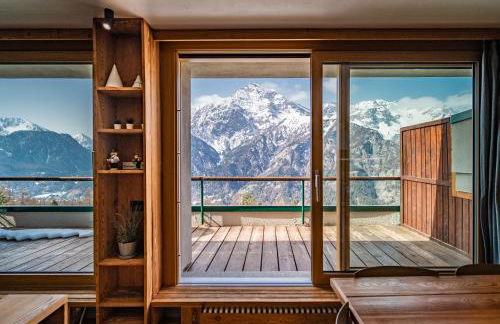 Luxury 9-Bed Apartment Steps from Ski Slopes with Parking & Ski Box - Foto 1