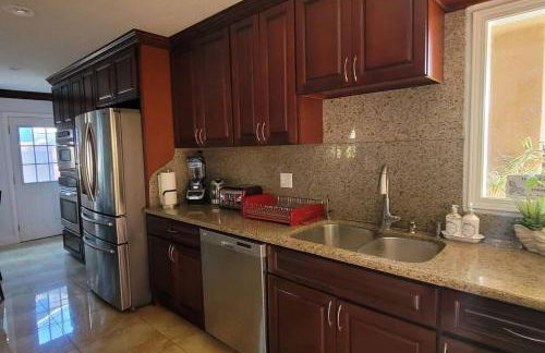 Luxstay in Huntington Beach - Photo 16