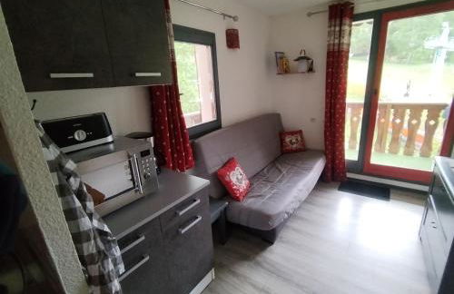 Studio plein sud pied des pistes avec casier à skis - Foto 2