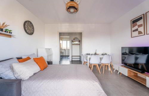 L'Excellent - Grand Cinema - Grand Marché - Netflix - Foto 25