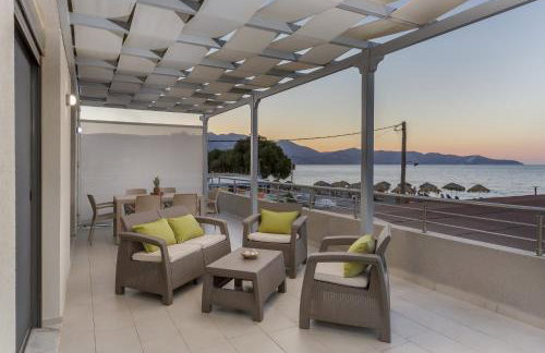 Ammos Beachfront Luxury Apartment - Foto 1