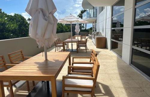 Luxe 2BR 2.5BA Ocean View Condo in Amrit Resort - Foto 57