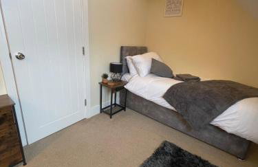 4 bed house perfect for contractors - Foto 15