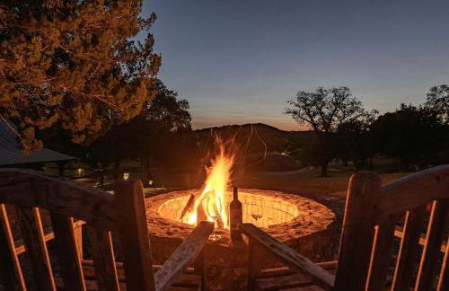 Impressive Modern Cabin with Beautiful Interior and Exterior in Ingram, Texas - Foto 18