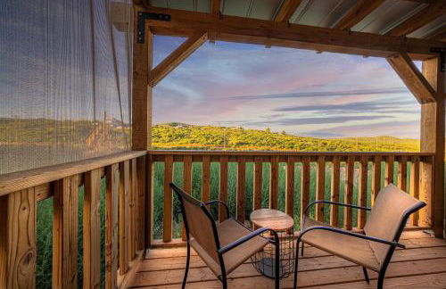 Miners Cabins #1 - Two Double Beds and Private Balcony - Foto 24