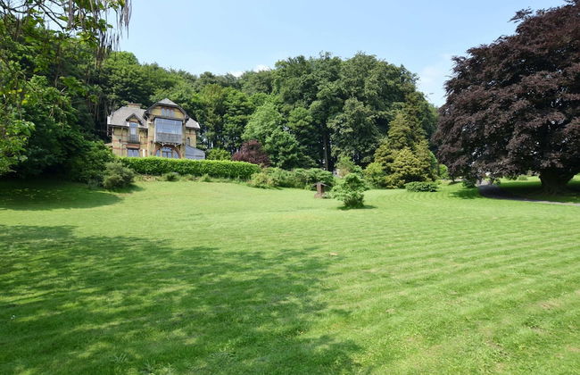 A Beautiful Art Nouveau House With an Enormous Garden - Foto 35