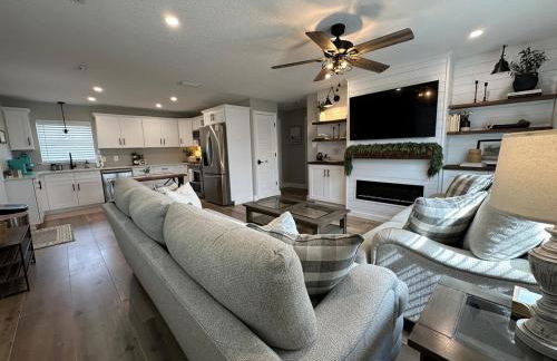 The Country Club Cottage NEW! Space Coast Entire Home! Plenty of Parking! - Foto 25