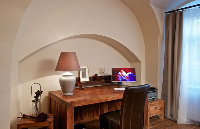 Redfoxapartment Central - Photo 11