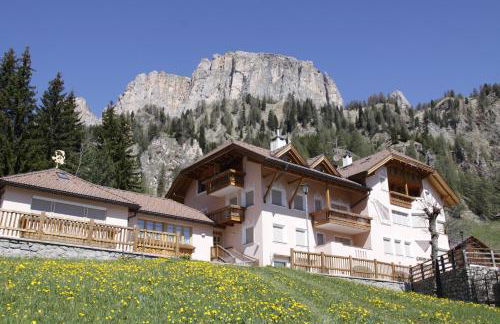 Garni Criss - Foto 40