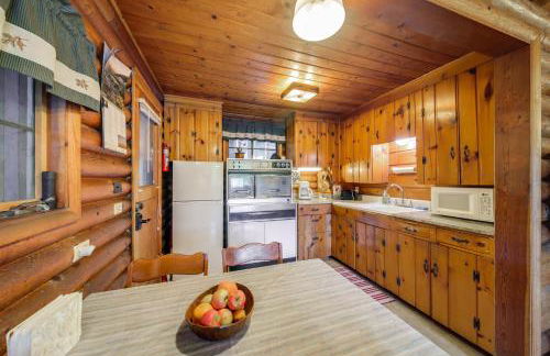 Waterfront Newport Vacation Rental on Sacheen Lake - Foto 9