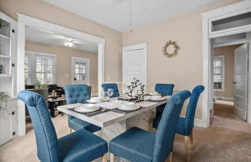 Entire Spacious Home Near DC - Photo 1