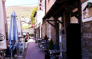 Apartahotel portal de leon - Photo 69