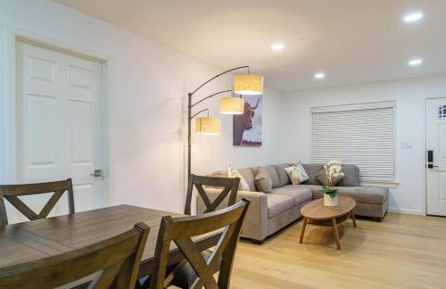 Cozy Austin Escape King and 3 Queens Family or Group - Foto 10