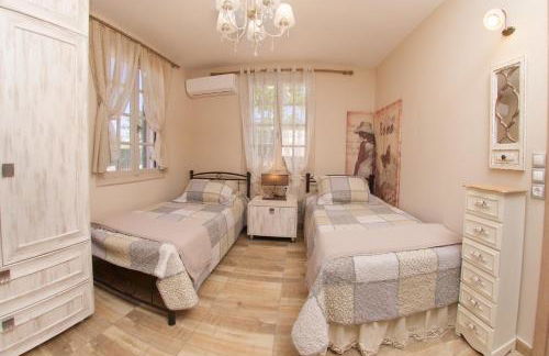 Villa Apoplous with pool - Photo 26