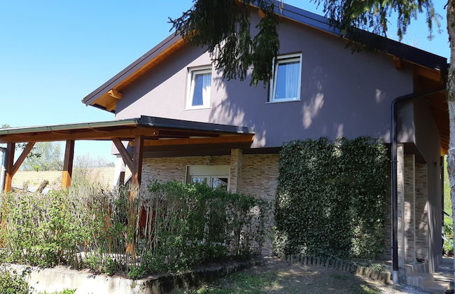 Green Retreat Kuca uz Rijeku za Savrseni Odmor - Foto 42